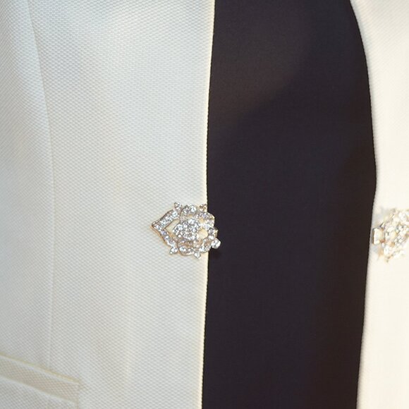 Open Front Cropped Suit Jacket - Picture 9 of 16